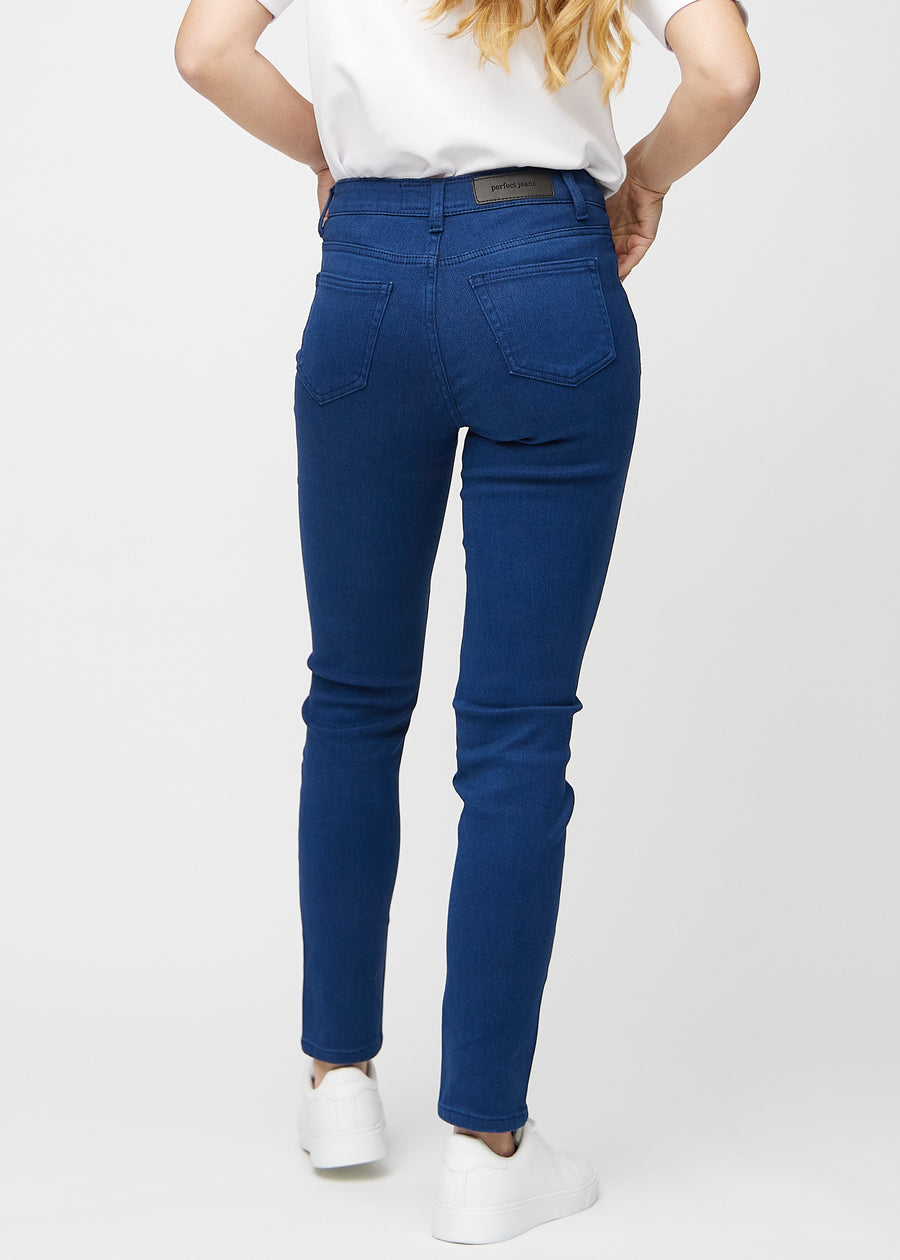 Dark blue slim jeans seen from the back, so the entire product can be seen.